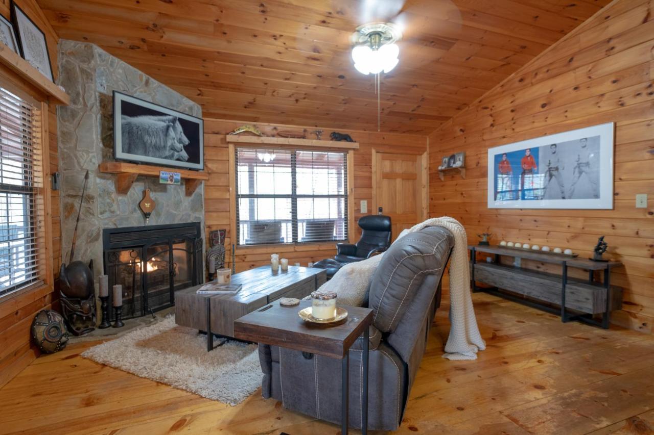 Villa Three Dog Night - Pet-Friendly Cabin With Hot Tub Blue Ridge Exterior foto